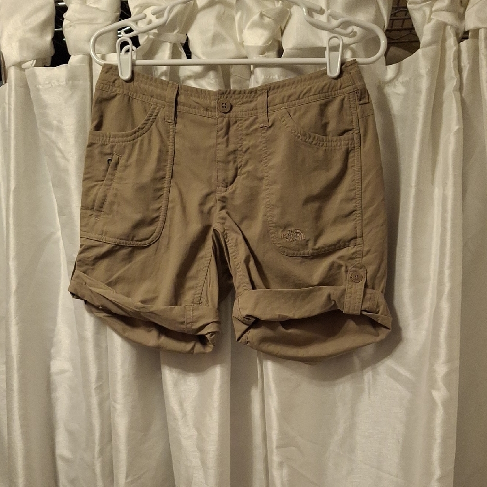 The North Face Women's Cargo Shorts - Tan 0 💙💙💙💙